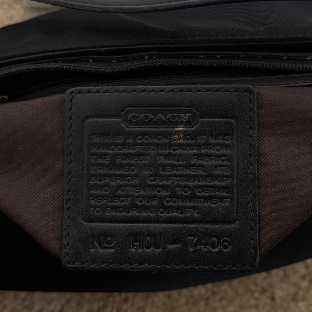 Coach Small Handbag - Picture 3 of 4
